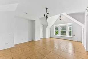 2003 E 9th St, Austin, TX 78702 - Photo 4
