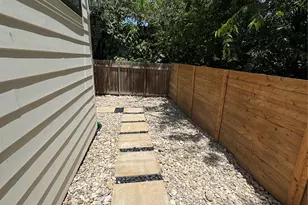 2604 Francisco St, Austin, TX 78702 - Photo 26