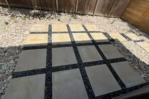 2604 Francisco St, Austin, TX 78702 - Photo 32