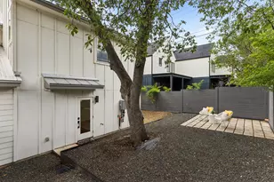 806 Philco Dr, Austin, TX 78745 - Photo 38