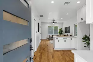 806 Philco Dr, Austin, TX 78745 - Photo 4