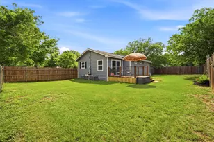 700 9th St St, Blanco, TX 78606 - Photo 28