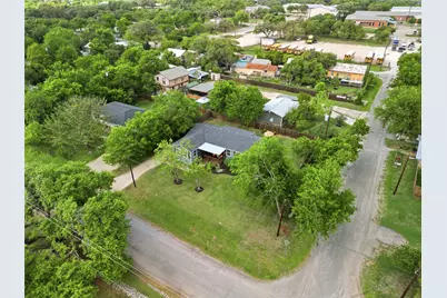700 9th St Street, Blanco, TX 78606 - Photo 24
