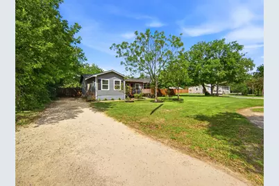 700 9th St Street, Blanco, TX 78606 - Photo 4