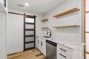 309 E Lola Dr, Austin, TX 78753 - Photo 10