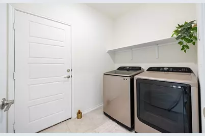 7216 Gray Catbird Drive #86, Austin, TX 78744 - Photo 16