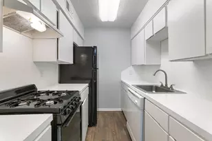 406 E 30th St, Austin, TX 78705 - Photo 6