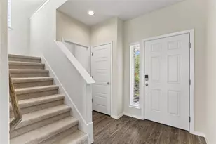 318 Schuylerville Dr, Elgin, TX 78621 - Photo 4