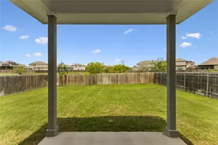318 Schuylerville Dr, Elgin, TX 78621 - Photo 34
