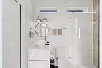 1904 E 17th Street #B, Austin, TX 78702 - Photo 24