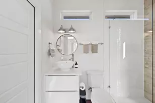 1904 E 17th St, Austin, TX 78702 - Photo 24