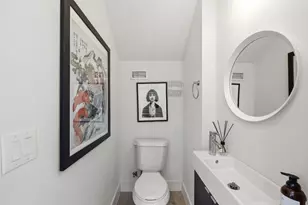 1904 E 17th St, Austin, TX 78702 - Photo 12