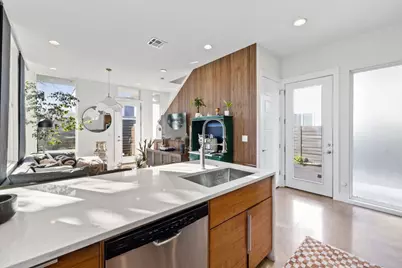 1904 E 17th Street #B, Austin, TX 78702 - Photo 8