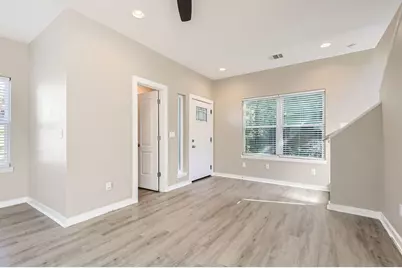 11007 Elm Street, Jonestown, TX 78645 - Photo 6