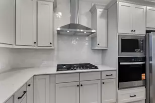 310 Livewater Ln, Georgetown, TX 78633 - Photo 16