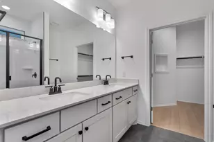 310 Livewater Ln, Georgetown, TX 78633 - Photo 20