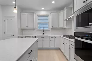 310 Livewater Ln, Georgetown, TX 78633 - Photo 14