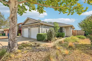 2409B Curry Loop, Round Rock, TX 78664 - Photo 4