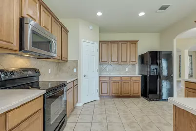 19617 Cheyenne Valley Drive, Round Rock, TX 78664 - Photo 12