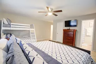 730 E Mather St, New Braunfels, TX 78130 - Photo 8