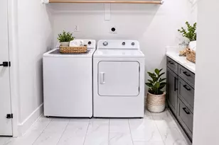 2014 Pecan St, Bastrop, TX 78602 - Photo 12