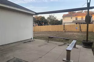 15137 Sarah's Creek Dr, Pflugerville, TX 78660 - Photo 18