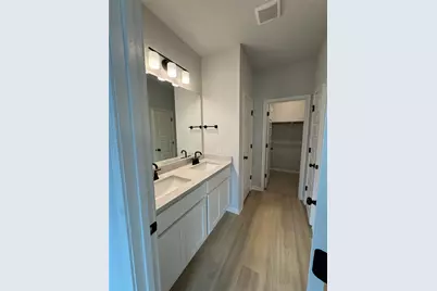 7802 Andravida Drive, Austin, TX 78744 - Photo 16