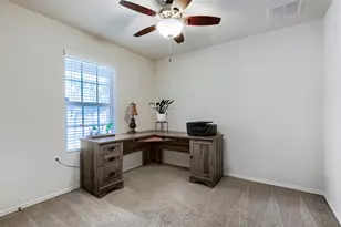 7216 Razors Edge Dr, Austin, TX 78744 - Photo 20