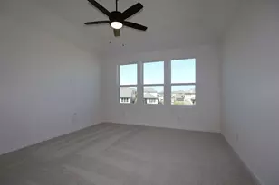 541 Bloomington Loop, Hutto, TX 78634 - Photo 14