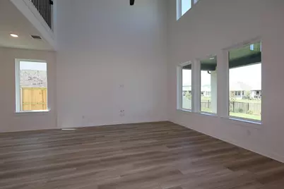 541 Bloomington Loop, Hutto, TX 78634 - Photo 4