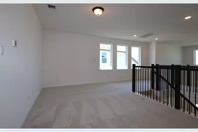 541 Bloomington Loop, Hutto, TX 78634 - Photo 18