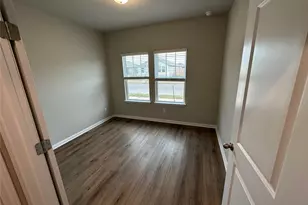 110 Oakdale Meadows Ln, Hutto, TX 78634 - Photo 10