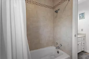 309 W Moerbe Dr, Thorndale, TX 76577 - Photo 28
