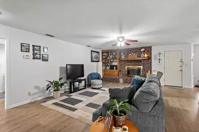 309 W Moerbe Drive, Thorndale, TX 76577 - Photo 14