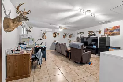 309 W Moerbe Drive, Thorndale, TX 76577 - Photo 36