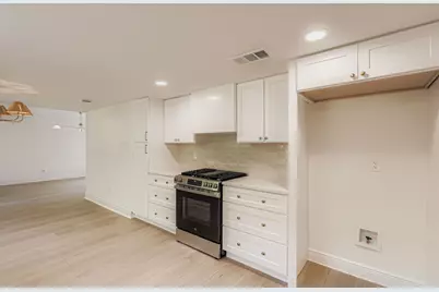 8011 Scotland Yard, Austin, TX 78759 - Photo 14