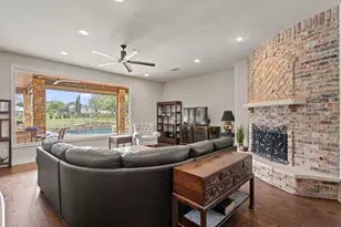 401 River Chase Blvd, Georgetown, TX 78628 - Photo 10