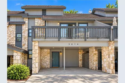 307 Crest View #4, Horseshoe Bay, TX 78657 - Photo 2