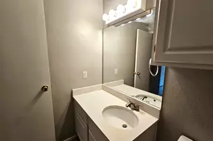 12166 Metric Blvd, Austin, TX 78758 - Photo 14