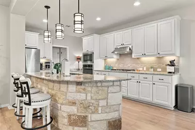 320 Fort Cobb Way, Georgetown, TX 78628 - Photo 6