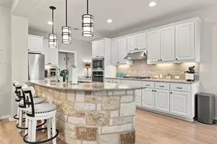 320 Fort Cobb Way, Georgetown, TX 78628 - Photo 6
