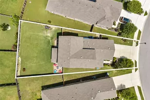 8002 Autumn Moor Bnd, Lago Vista, TX 78645 - Photo 22
