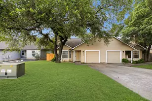 220 Sailmaster St, Lakeway, TX 78734 - Photo 2