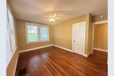 3210 3210 Hemphill Park #B, Austin, TX 78705 - Photo 2