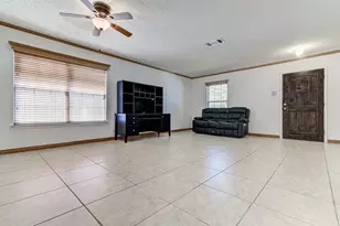 130 Wild Buffalo Dr, Kyle, TX 78640 - Photo 4