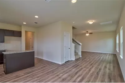 10324 Bankhead Drive, Austin, TX 78747 - Photo 10