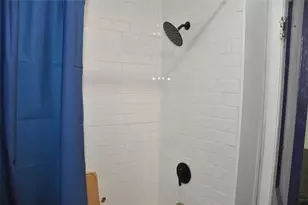 1408 E Avenue D, Temple, TX 76501 - Photo 14