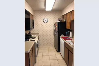 114 E 31st Street #204, Austin, TX 78705 - Photo 8