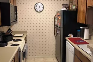 114 E 31st St, Austin, TX 78705 - Photo 8