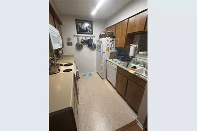 114 E 31st Street #204, Austin, TX 78705 - Photo 10